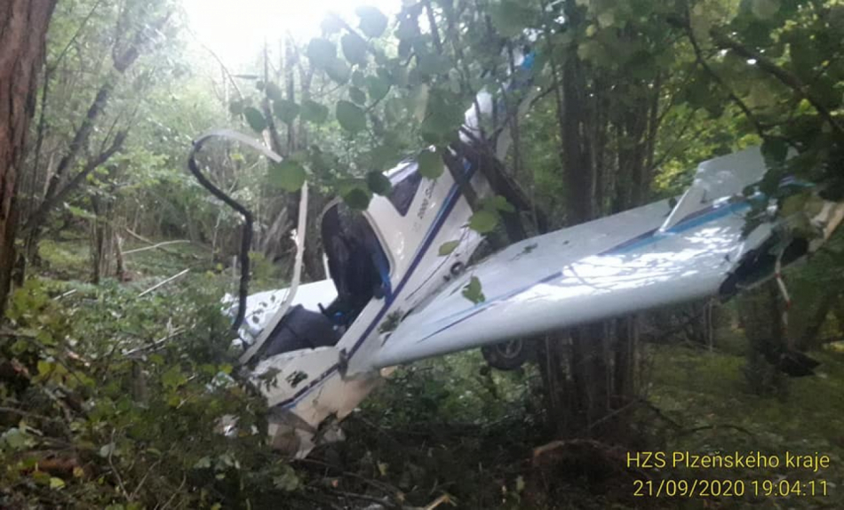 Na Tachovsku spadlo malé letadlo