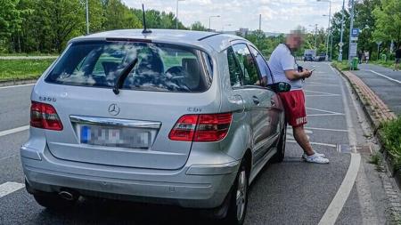 Bez pásu, bez řidičáku a bez práva řídit, aneb Čeho je moc, toho je příliš
