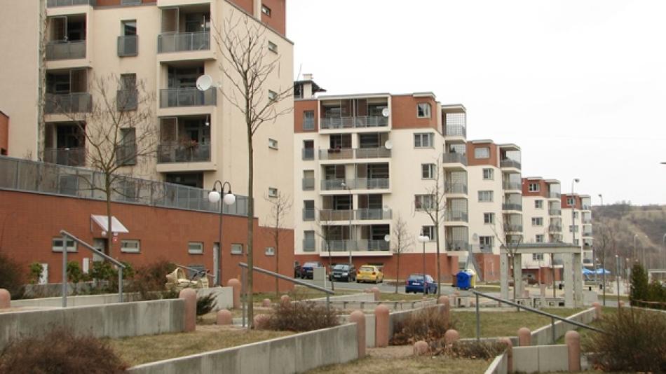 Manželé v důchodu přišli o byt, na další nemají peníze. Teď jim i dalším pomůže sbírka plzeňské radnice