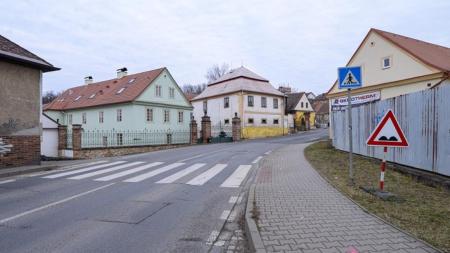 Dopravní peklo pro řidiče v Lobzích. Uzavře se Rolnické náměstí