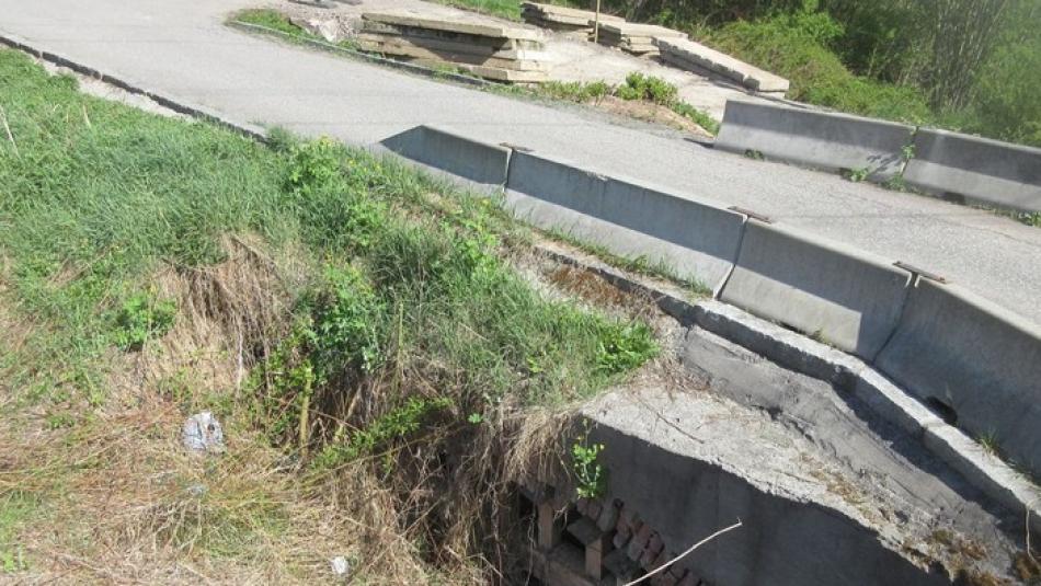 Starý můstek pod cestou k bolevecké střelnici čeká oprava