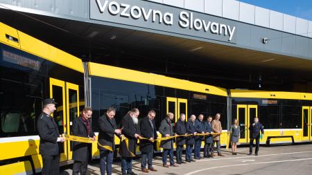 VIDEO: Plzeň má novou tramvajovou vozovnu za 1,8 miliard