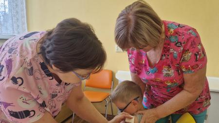 Dobrá zpráva pro rodiny s dětmi. V Plzni na Doubravce zůstává pediatrická péče