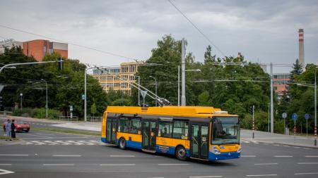 Vozidla DSZO budou chytřejší. Nové palubní počítače umožní komunikaci s křižovatkami