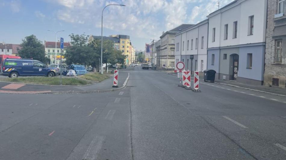 Plzeňská vodárna začala s rekonstrukcí vodovodu a kanalizace v Kotkově ulici. Co čeká řidiče?