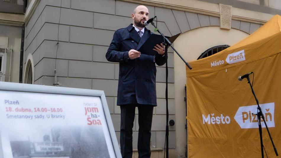 Plzeňané veřejným čtením vzpomínali na oběti holokaustu
