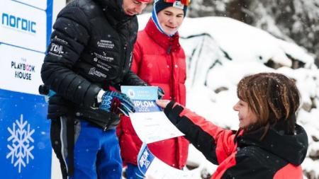 Karlův běh se konal i bez sněhu, závodníci vyrazili na náhradní tratě