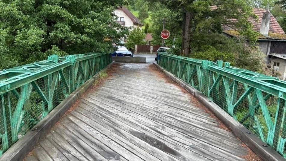 Karlovarský kraj se snaží opět zprůjezdnit most v Šemnici