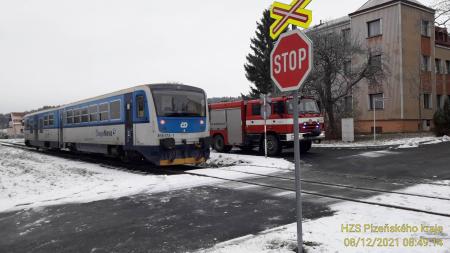Na přejezdu v Konstantinových Lázních se srazil vlak s autem
