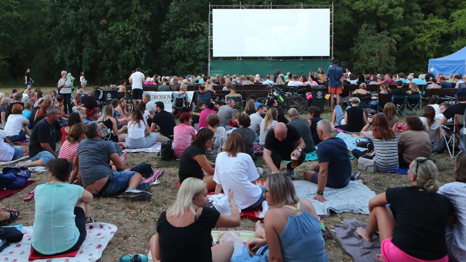 Lobezský park se promění v letní kino
