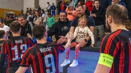 Futsalisté Plzně slaví po dramatickém penaltovém rozstřelu druhý titul v historii