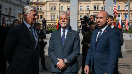 Prezident Pavel a belgický král Philippe uctili památku osvoboditelů Plzně