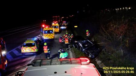 Policisté hledají svědky tragické nehody na dálnici u Nýřan