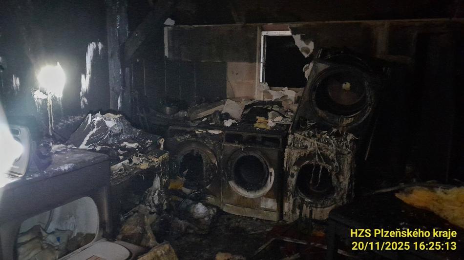 V penzionu Černicích vypukl požár, škody jdou do milionů korun