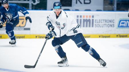 Hokejový útočník Šiler jde po zranění hostovat do Sokolova