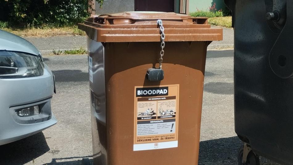Rokycany nabízí obyvatelům bytových domů nově nádoby na bioodpad