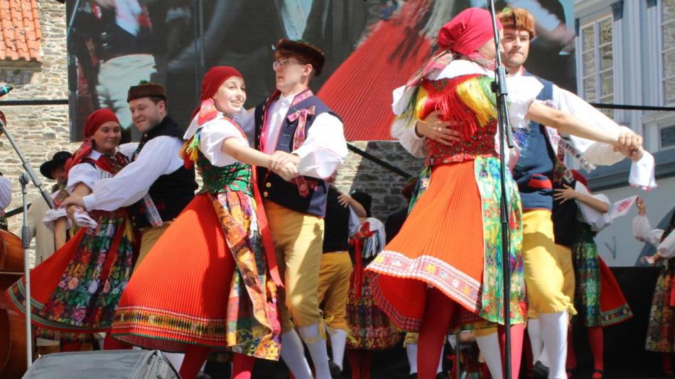 Chodské slavnosti zůstanou zdarma i letos, městu pomohou dotace od kraje a státu