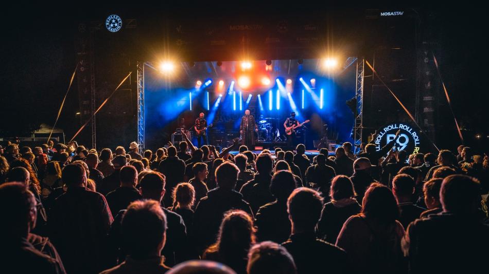 Na pláži u rybníka v Nové Roli se uskuteční 15. ročník festivalu Rock iN Roll