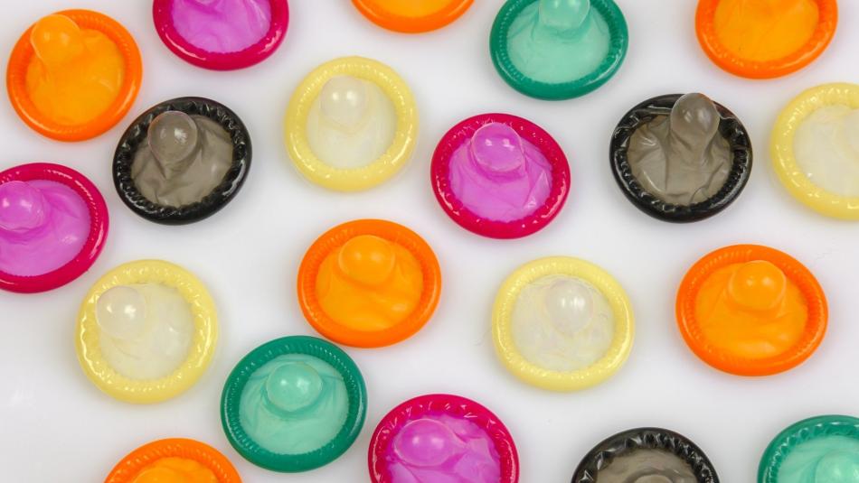 Zloděj náruživec, v drogerii ukradl přes 100 prezervativů