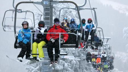 Počasí lyžování v Plzeňském kraji nepřeje, lyžuje se jen na Špičáku a Samotách