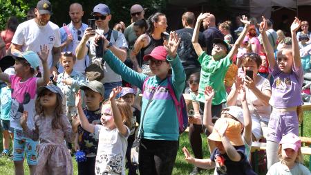 Více než 1 500 lidí se v sobotu vydalo na Dětský den v Lobezském parku