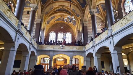 Po tříleté rekonstrukci se dnes večer otevřela Velká synagoga v Plzni