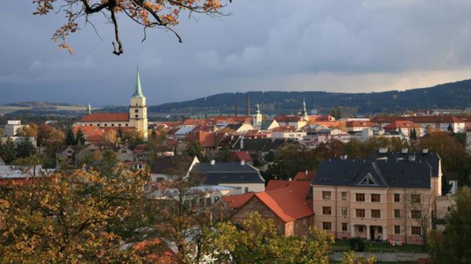 Obyvatelé Rokycan rozhodli: Město zastíní hřiště i zpřístupní hradby
