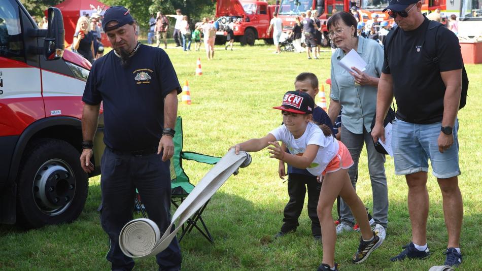Den s hasiči přilákal na Doubravku stovky dětí