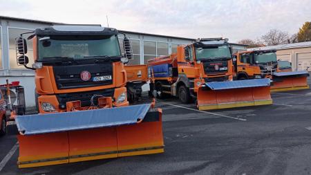 Sypače letos poprvé vyjely na silnice. Nejdříve na Vsetínsku, pak i v dalších okresech