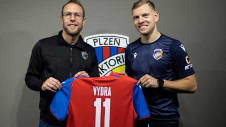 Plzeň odtajnila první posily. Přichází útočník z Premier League i klíčový hráč Klokanů