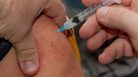 V očkovacích centrech v Plzeňském kraji budou vakcíny i pro děti