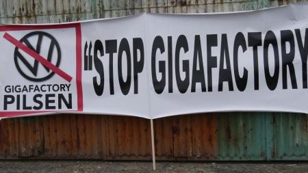 Plzeňská radnice dál odmítá gigafactory, její dopad vyčíslila na 12 miliard korun