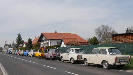 Členové plzeňského Trabantklubu přivítali květen sváteční vyjížďkou s bohatým programem