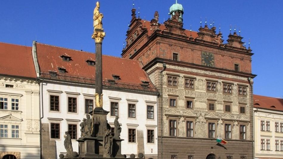 Plzeňská radnice promine nájemné v městských prostorách