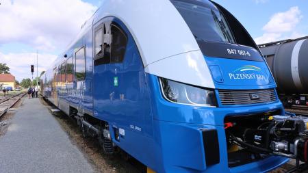 Moderní vlaková souprava RegioFox