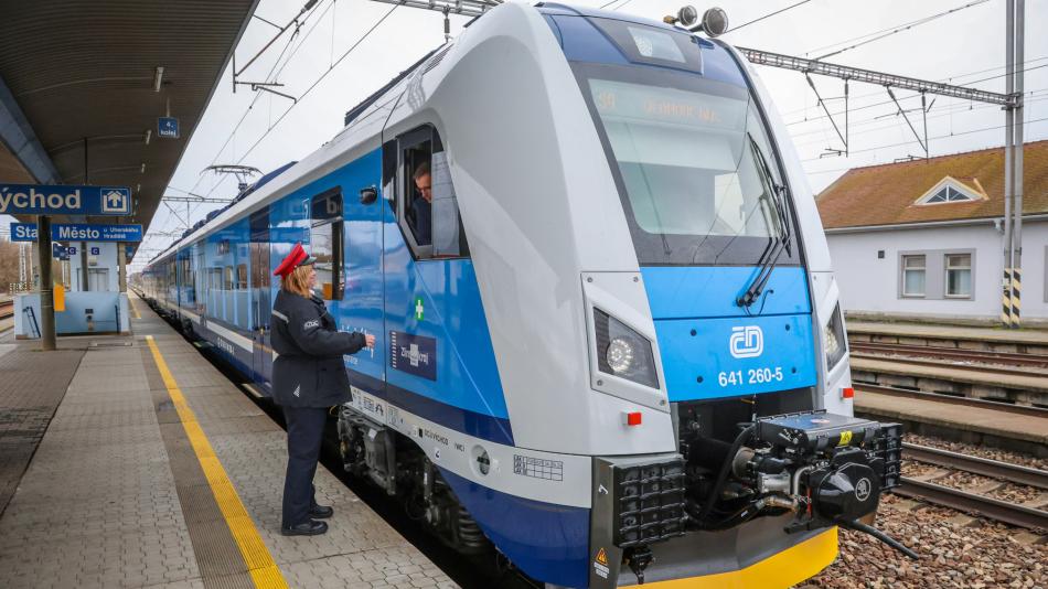 Elektrické vlaky RegioPanter mají za sebou ve Zlínském kraji první rok provozu