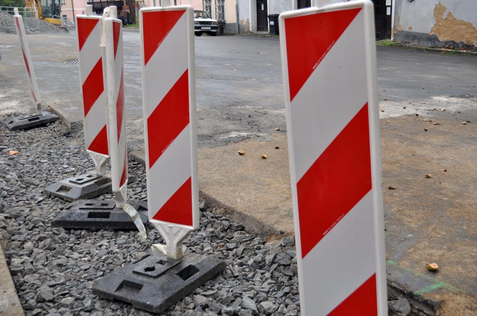 Na hlavním tahu na Domažlice čeká řidiče zdržení, začne měsíční rekonstrukce silnice