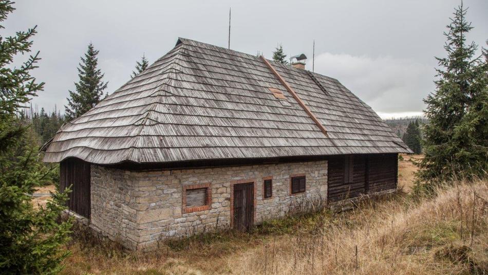 Šumava odkládá konzervaci Roklanské chaty, rozebírání začne nejspíš až příští rok
