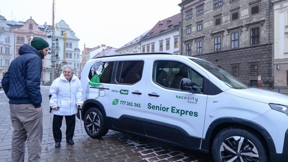 Senior Expres v Plzni bude mít nového provozovatele. Město slibuje efektivnější službu