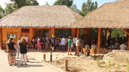 Plzeňská zoo otevřela nový pavilon pro africké listožravé opice guerézy angolské
