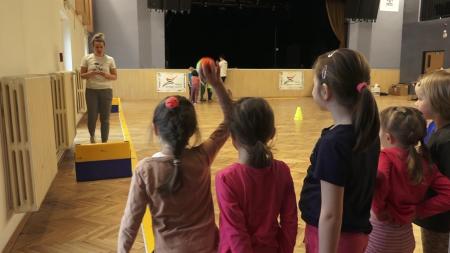 VIDEO: Sportovní hry rozpohybují stovky dětí z plzeňských mateřinek