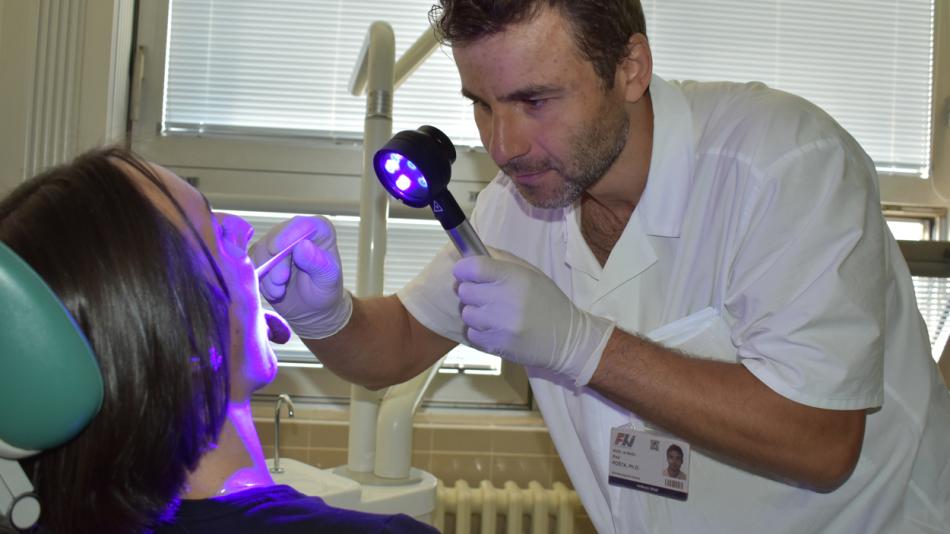 Preventivní akce na rakovinu úst ve FN Plzeň odhalila 18 lidí s přednádorovými změnami