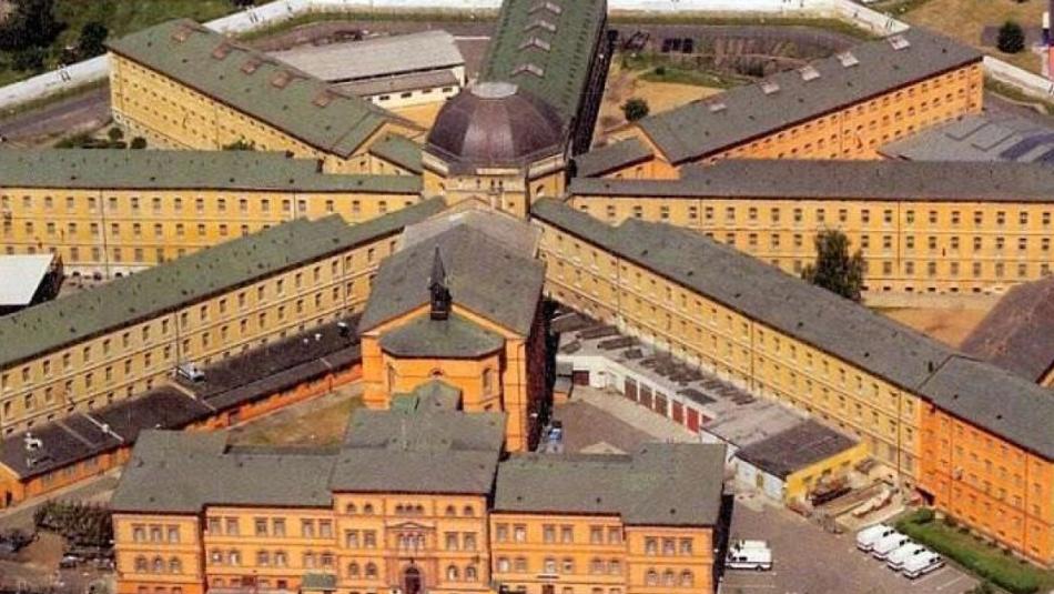 Kriminalisté v Plzni vyšetřují od čtvrtka vraždu mezi odsouzenými ve věznici