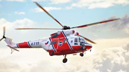 Vážná nehoda na Rokycansku: Tři zranění, pro ženu letěl vrtulník