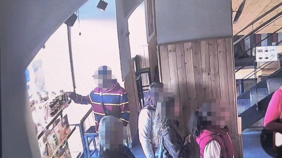 Hlídka nejprve řešila opilce, nakonec vypátrala i zloděje yuzu, aneb Krádež se mu nevyplatila