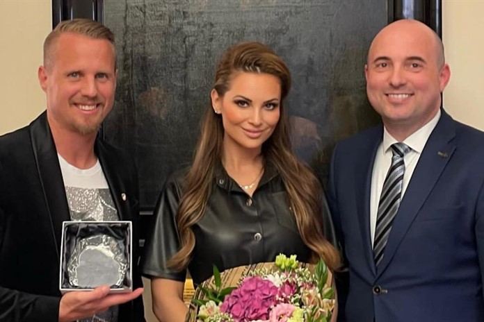 David Limberský dorazil na radnici. Pozval si ho náměstek primátora!