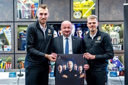 Otevřená zpověď viktoriánů. Kolik milionů si Šádek půjčil na...