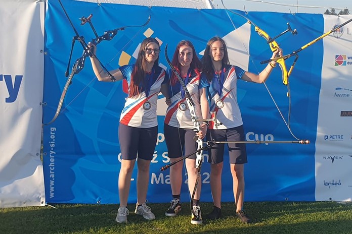 Plzeňské lukostřelkyně pokračují v medailovém tažení i na mezinárodním poli