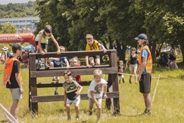 Škodaland hostil největší dětský překážkový běh v republice