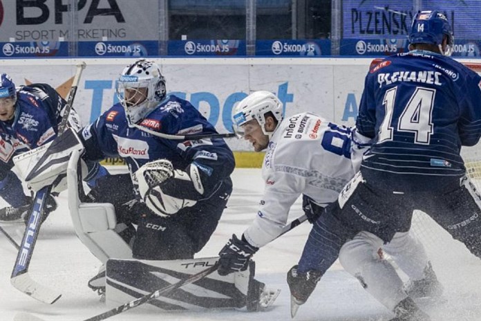 Pátá prohra v řadě. V dramatickém duelu s posledním Kladnem brala Škodovka alespoň bod